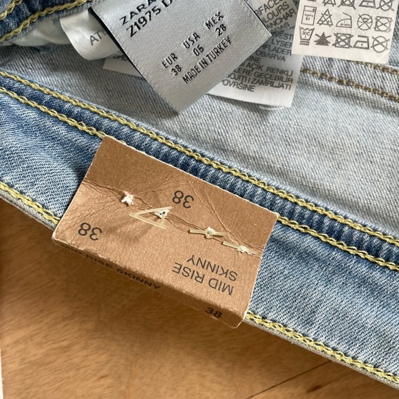 Zara jeans - Picture 2 of 2